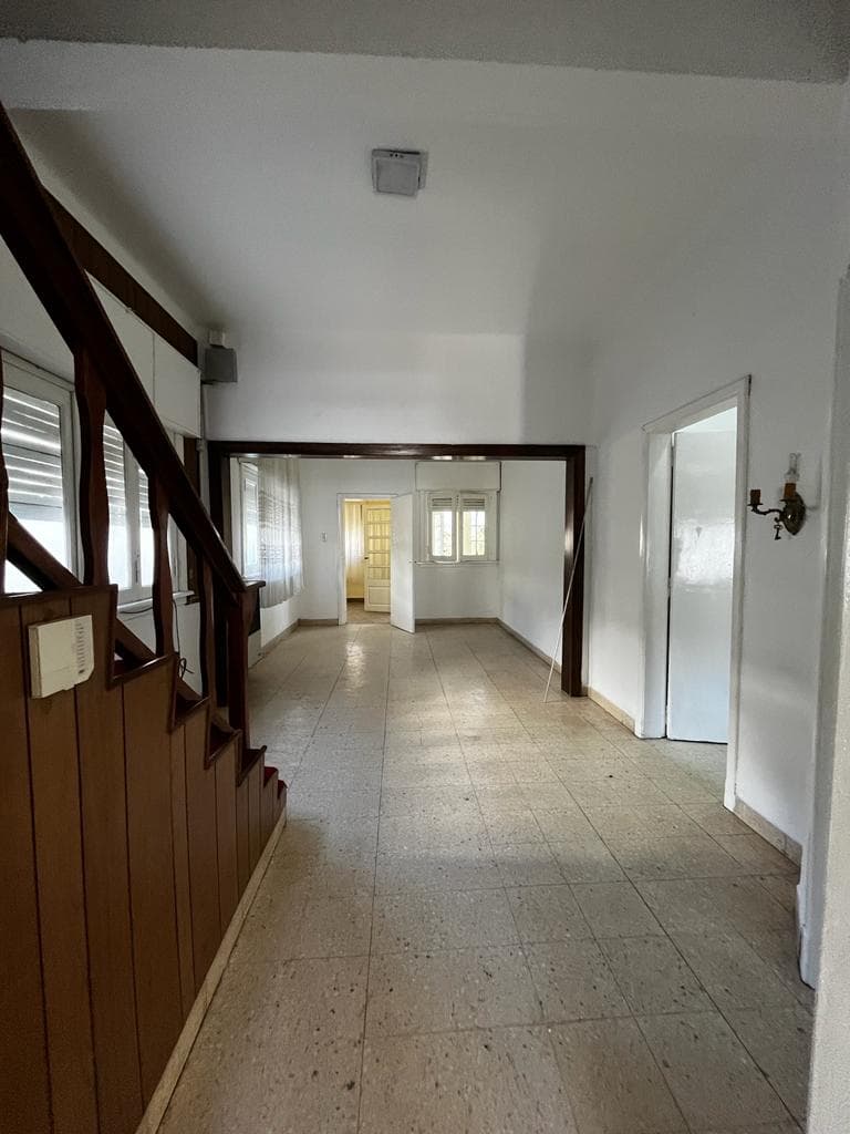 🏡 VENTA | Casa ubicada en Barrio Mariano Moreno 📍 Lamadrid N° 3433 - 4