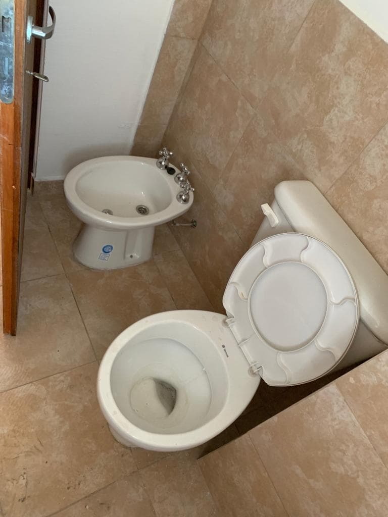 🏢 VENTA | Departamento ubicado en barrio Villa Floresta  📍 Amparo Castro N°2050 - 6