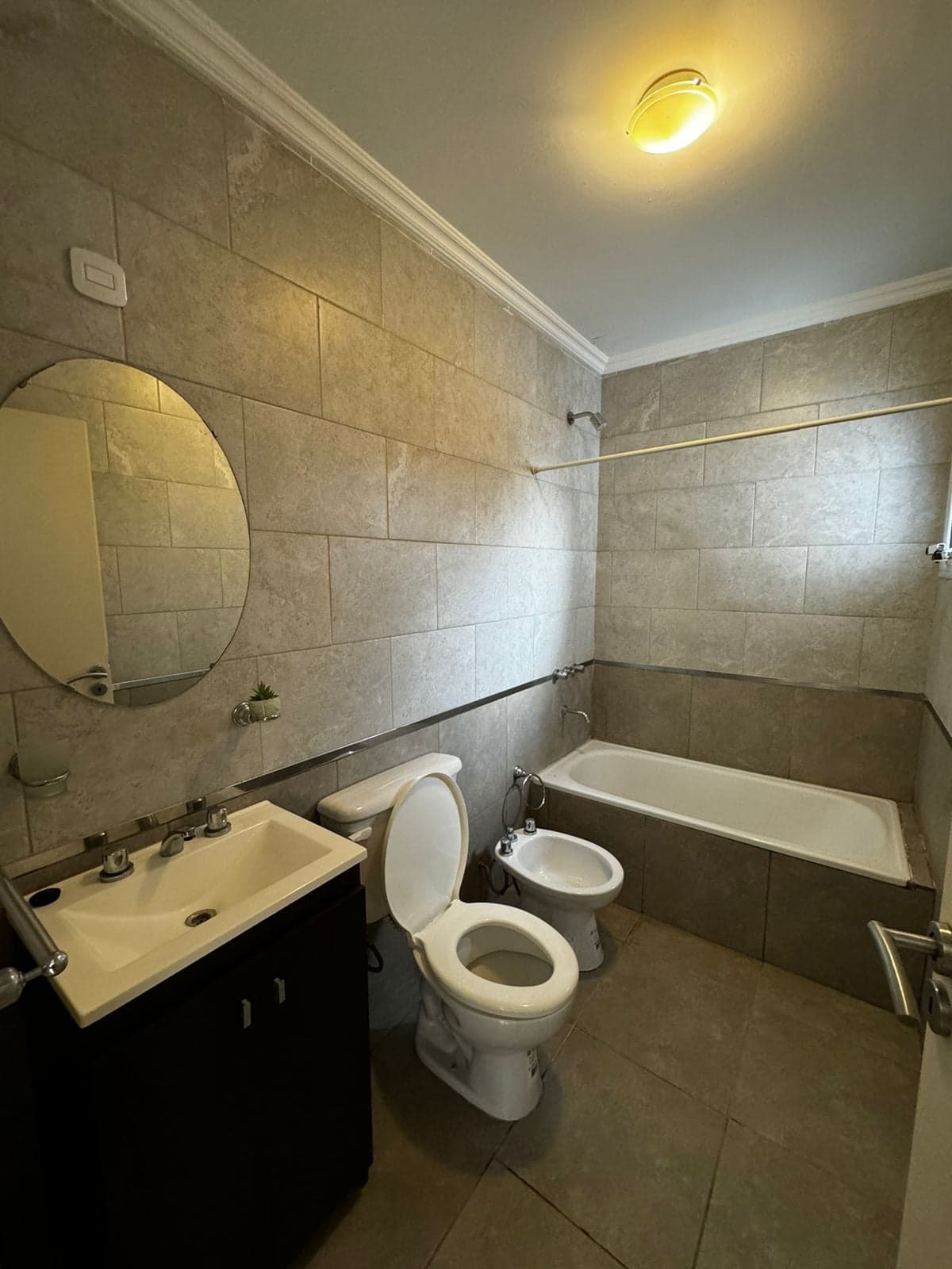 🏠 EN ALQUILER | Departamento ubicado en Roca Merlo 📍 Merlo N°2881 - 4