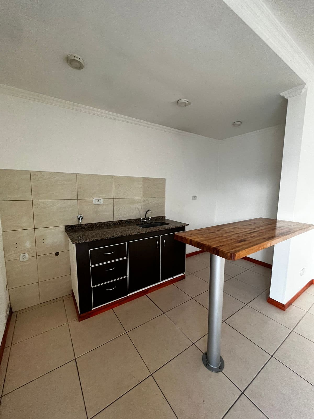 🏠 EN ALQUILER | Departamento ubicado en Mariano Moreno 📍 Merlo N°3354 - 3