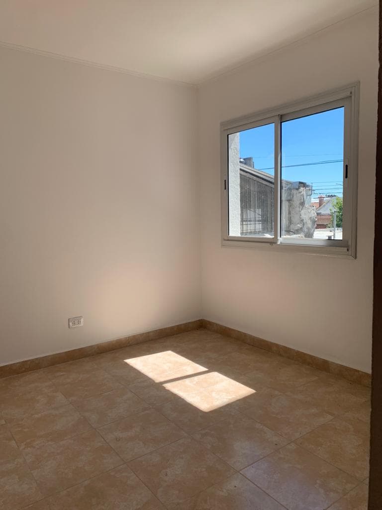 🏢 VENTA | Departamento ubicado en barrio Villa Floresta  📍 Amparo Castro N°2050 - 9