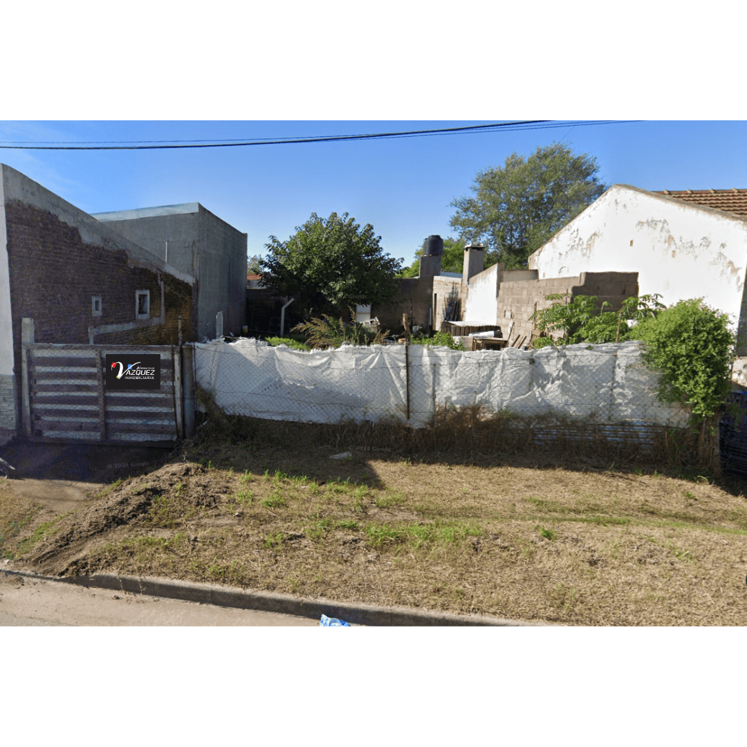 🌳 ¡LOTE DISPONIBLE! 📍 Ubicado en Merlo 2230 - 3