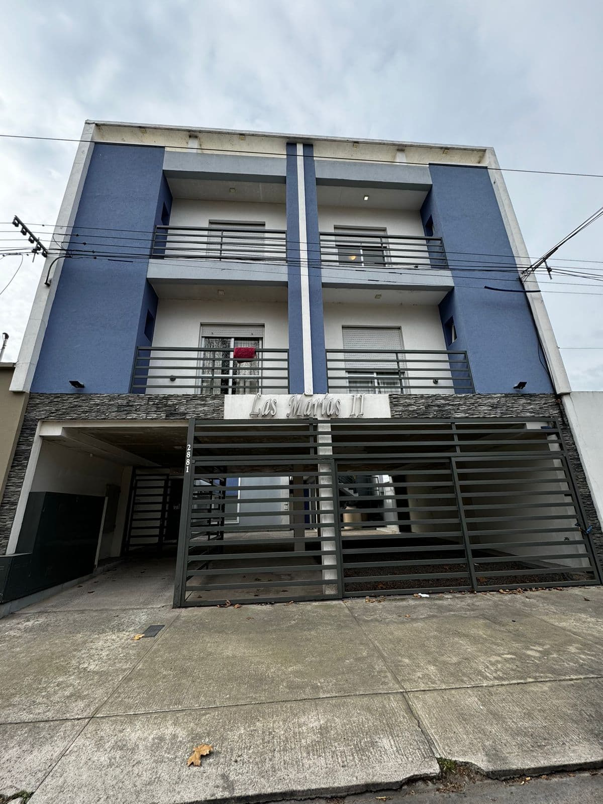 🏠 EN ALQUILER | Departamento ubicado en Roca Merlo 📍 Merlo N°2881