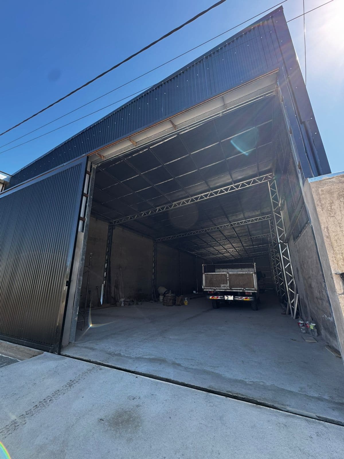 🟢 EN ALQUILER | Galpón ubicado en Pueblo Nuevo 📍 Bolívar N°1043