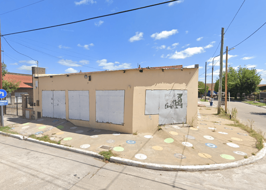 🛒 EN ALQUILER | Amplio local ubicado en Barrio CECO 1 📍La Rioja N°705